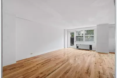 360 W 22nd Street #1R, New York City, NY 10011 - Photo 2
