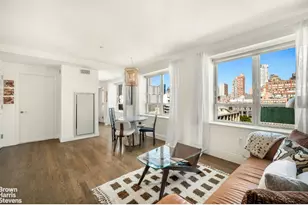 432 W 52nd St, New York City, NY 10019 - Photo 2