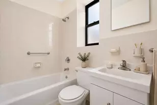 123 E 102nd St, New York, NY 10029 - Photo 4