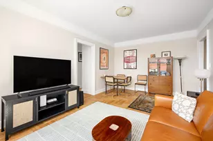 860 W 181st St, New York, NY 10033 - Photo 2