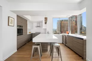 111 W 67th St, New York City, NY 10023 - Photo 4