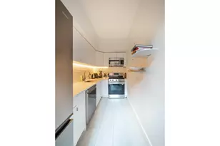 350 E 84th St, New York, NY 10028 - Photo 6
