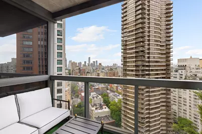 200 E 61st Street #23E, New York City, NY 10065 - Photo 4
