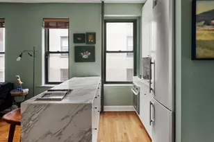 327 W 83rd St, New York City, NY 10024 - Photo 2