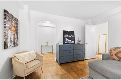 235 E 73rd Street #3G, New York City, NY 10021 - Photo 2