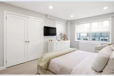 211 E 53rd Street #4K, New York City, NY 10022 - Photo 10