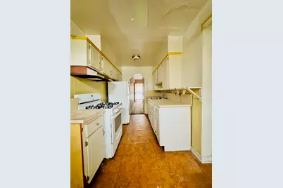 1842 Schieffelin Avenue #TWN, Bronx, NY 10466 - Photo 16