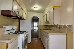 1842 Schieffelin Ave, Bronx, NY 10466 - Photo 18
