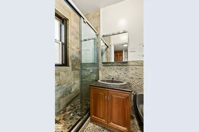 326 E 73rd Street #4B, New York City, NY 10021 - Photo 4