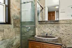 326 E 73rd St, New York City, NY 10021 - Photo 4
