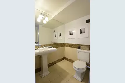 235 E 55th Street #PHC, New York, NY 10022 - Photo 8