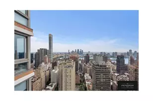 235 E 55th St, New York City, NY 10022 - Photo 1