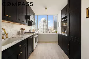 61 W 62nd St, New York City, NY 10023 - Photo 4