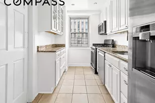 205 E 63rd St, New York City, NY 10065 - Photo 2