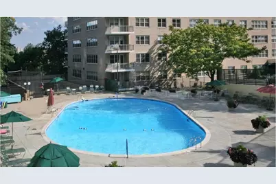 555 Kappock Street #25T, Bronx, NY 10463 - Photo 2