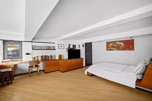 682 6th Ave, New York City, NY 10010 - Photo 16