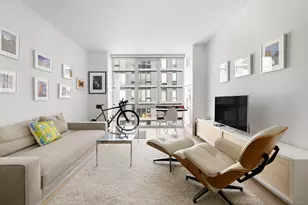 545 W 48th St, New York, NY 10036 - Photo 1