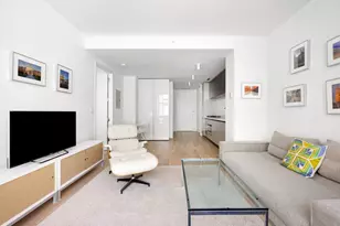 545 W 48th St, New York City, NY 10036 - Photo 2