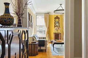 255 W 98th St, New York, NY 10025 - Photo 2