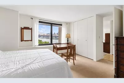 531 Main Street #1007, New York City, NY 10044 - Photo 4