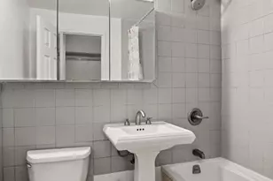 408 W 57th St, New York, NY 10019 - Photo 8