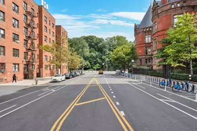 50 W 106th Street #8B, New York, NY 10025 - Photo 4