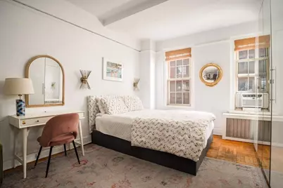 24 Fifth Avenue #811, New York, NY 10011 - Photo 2