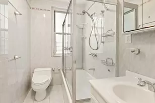 215 W 91st St, New York City, NY 10024 - Photo 8