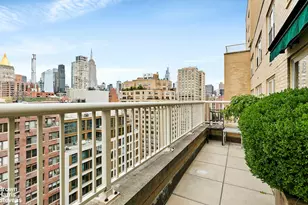 305 E 24th St, New York City, NY 10010 - Photo 20