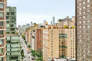 305 E 24th St, New York City, NY 10010 - Photo 22