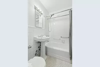 330 E 83rd Street #2G, New York City, NY 10028 - Photo 6