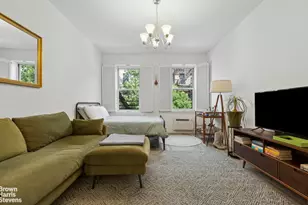 330 E 83rd St, New York City, NY 10028 - Photo 2