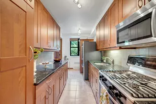 735 Kappock St, New York City, NY 10463 - Photo 12