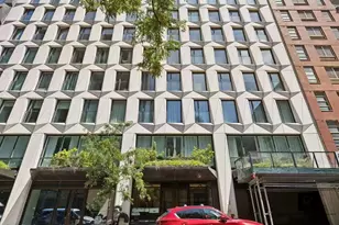 215 W 28th St, New York City, NY 10001 - Photo 2
