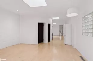 331 Vanderbilt Ave, New York City, NY 11205 - Photo 2
