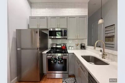 587 Greene Avenue #Parlor, Brooklyn, NY 11216 - Photo 2
