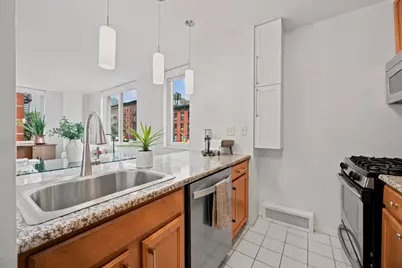 393 W 49th Street #2G, New York, NY 10019 - Photo 10