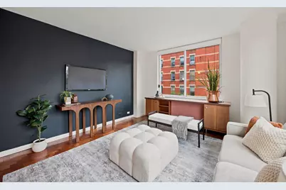 393 W 49th Street #2G, New York, NY 10019 - Photo 2