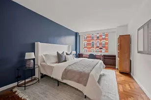 393 W 49th St, New York City, NY 10019 - Photo 12