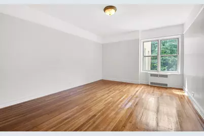 91 Payson Avenue #2C, New York, NY 10034 - Photo 4