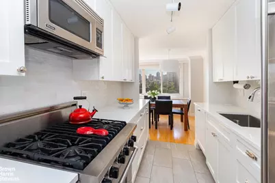 401 E 86th Street #10C, New York City, NY 10028 - Photo 6
