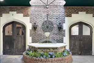 2 Grace Ct, New York City, NY 11201 - Photo 2
