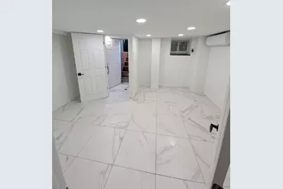 2710 E 23rd Street #2, New York City, NY 11235 - Photo 26
