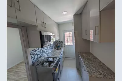 2710 E 23rd Street #2, New York City, NY 11235 - Photo 18