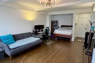 333 W 56th St, New York, NY 10019 - Photo 4