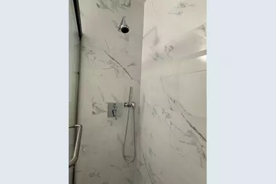 250 E 40th Street #22B, New York, NY 10016 - Photo 10