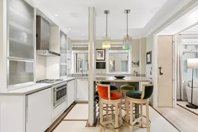 930 5th Avenue #3J, New York City, NY 10021 - Photo 2