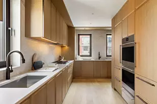 142 W 21st St, New York City, NY 10011 - Photo 8