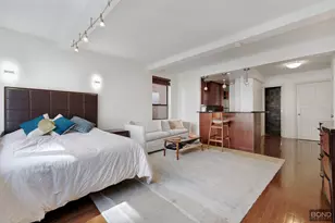 30 E 37th St, New York City, NY 10016 - Photo 2