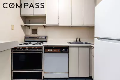 330 E 75th Street #10D, New York City, NY 10021 - Photo 6